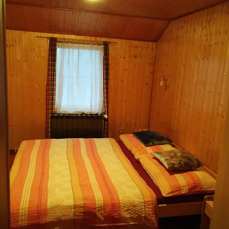 招待所 Prazova Bouda 3*
